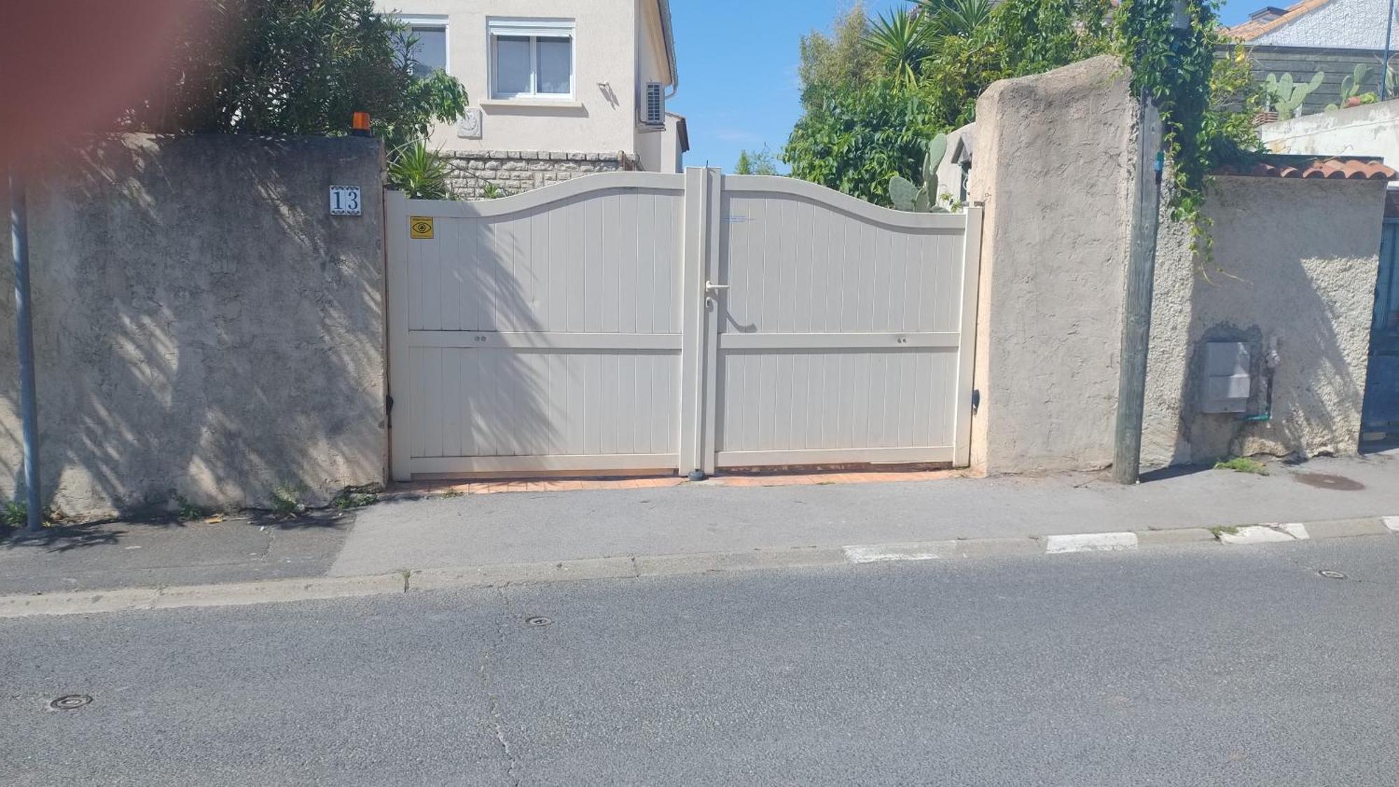 Appartement Entre Mer Et Gardiole Frontignan Exteriör bild