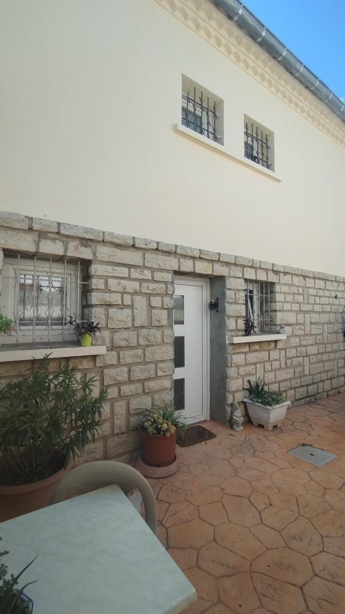 Appartement Entre Mer Et Gardiole Frontignan Exteriör bild